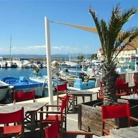 Apartment T1 Climatise Avec Parking A 700m Des Plages, Animaux Admis - Fr-1-316-250 Le Brusc