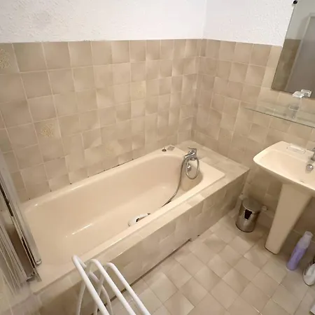 Apartamento T1 Climatise Avec Parking A 700m Des Plages, Animaux Admis - Fr-1-316-250